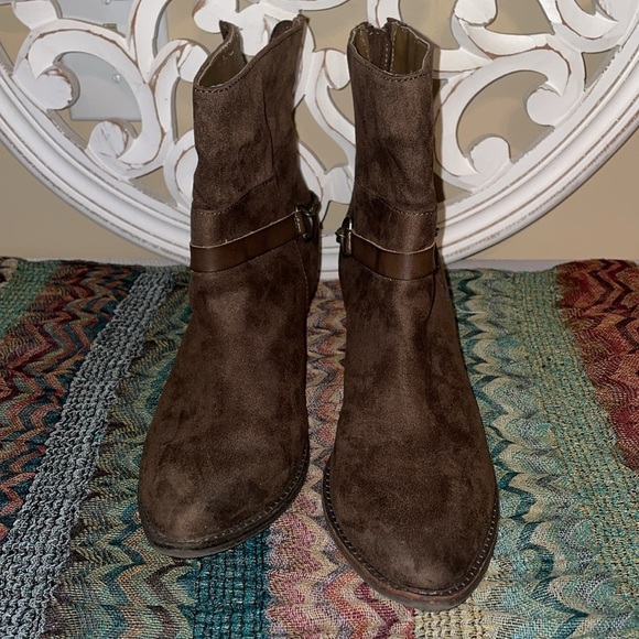 Coconuts Matisse womens boots 9.5 brown ankle western suede chain almond toe - Picture 2 of 8